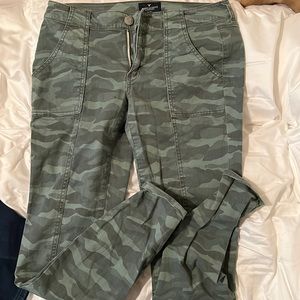 American Eagle Camo Pants